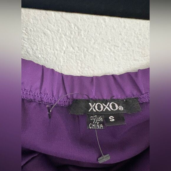 XOXO Womens Halter Top Front Ruffle Belted Blouse Built In Bra Strapless size S - Picture 3 of 6